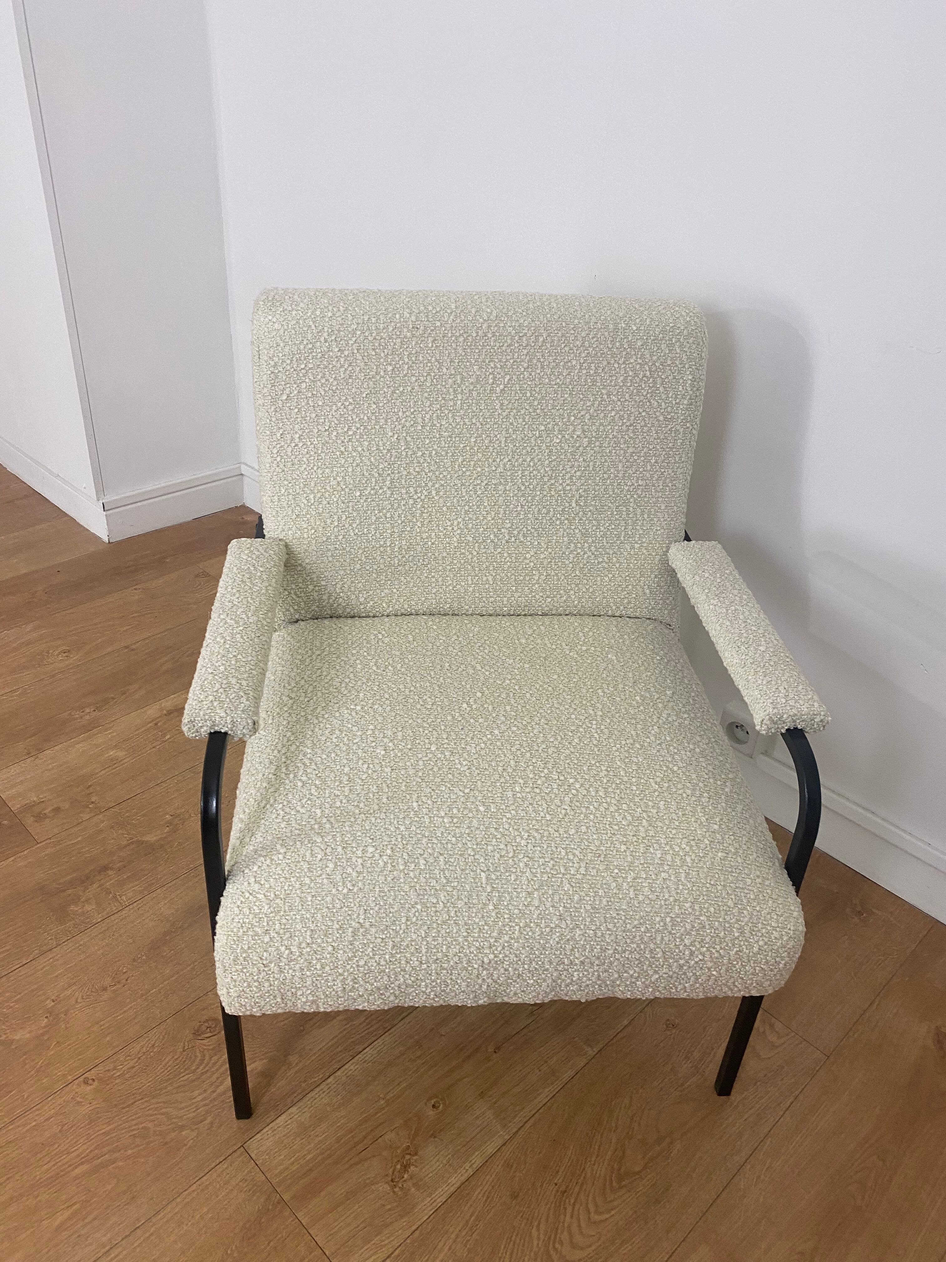 Armchair Pierre Guariche model Memphis vintage
