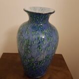 Vase design of passing the rochere