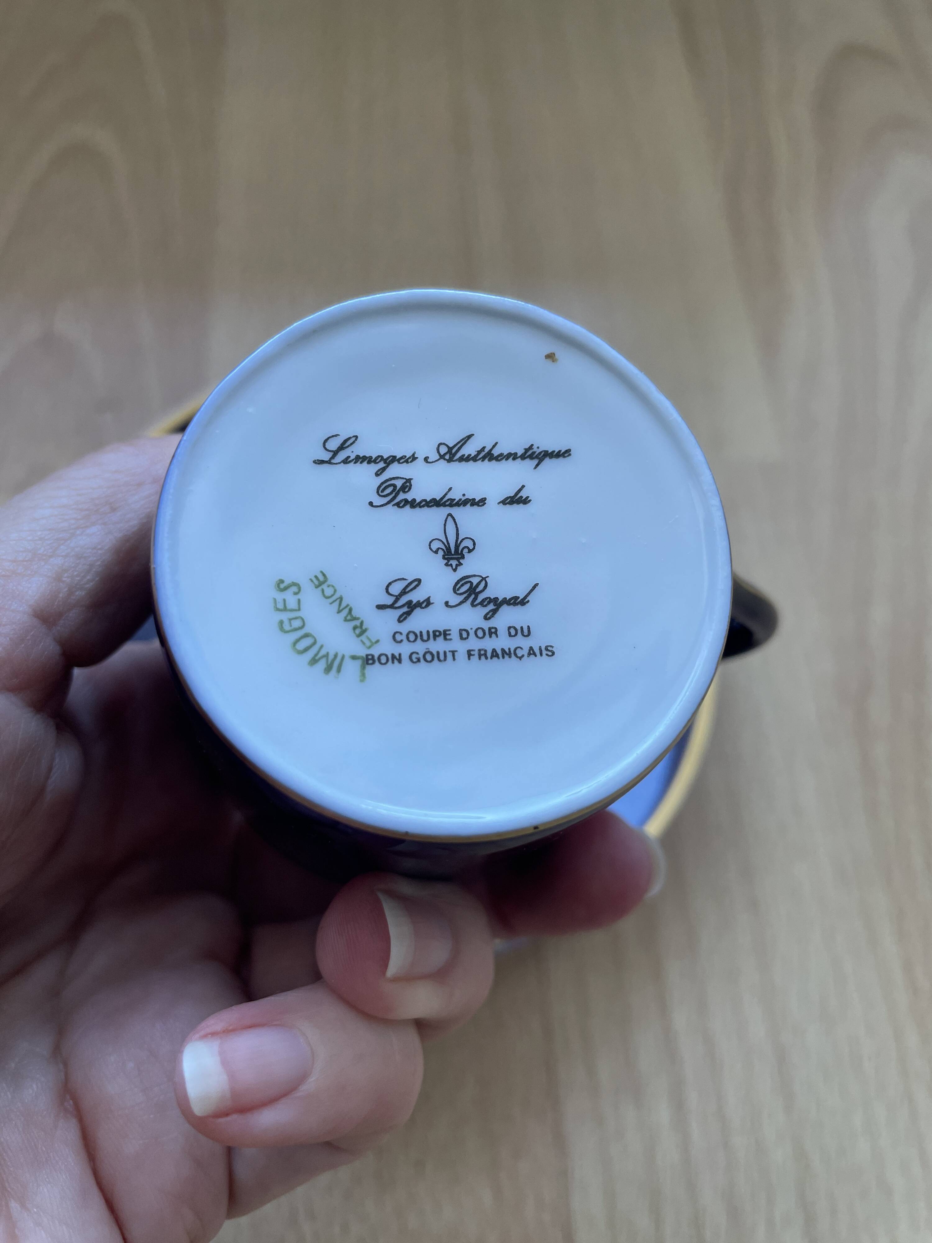 Tasses à café en porcelaine de Limoges