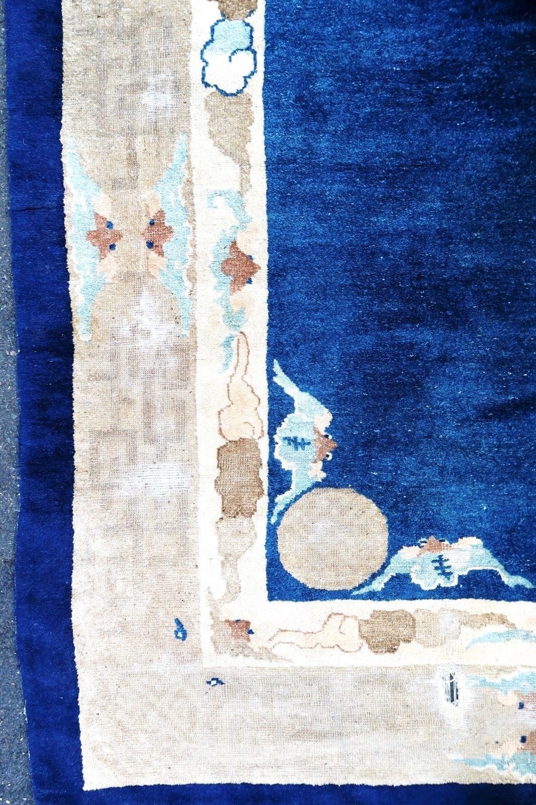 Chinese rug 19th century 287 X 243 cm