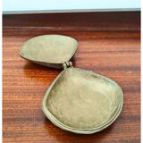 Boîte vintage en laiton en forme de coquillage