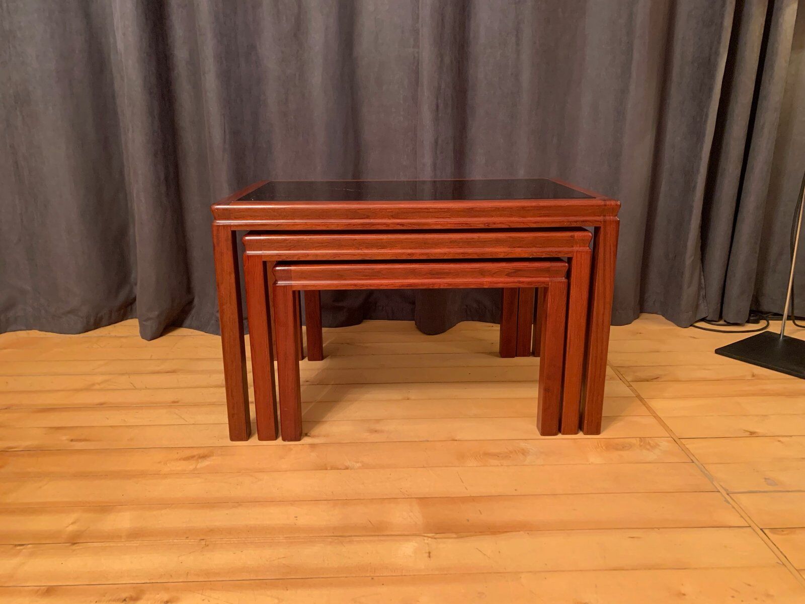 Nesting tables, Italy, 1970s, set of 3