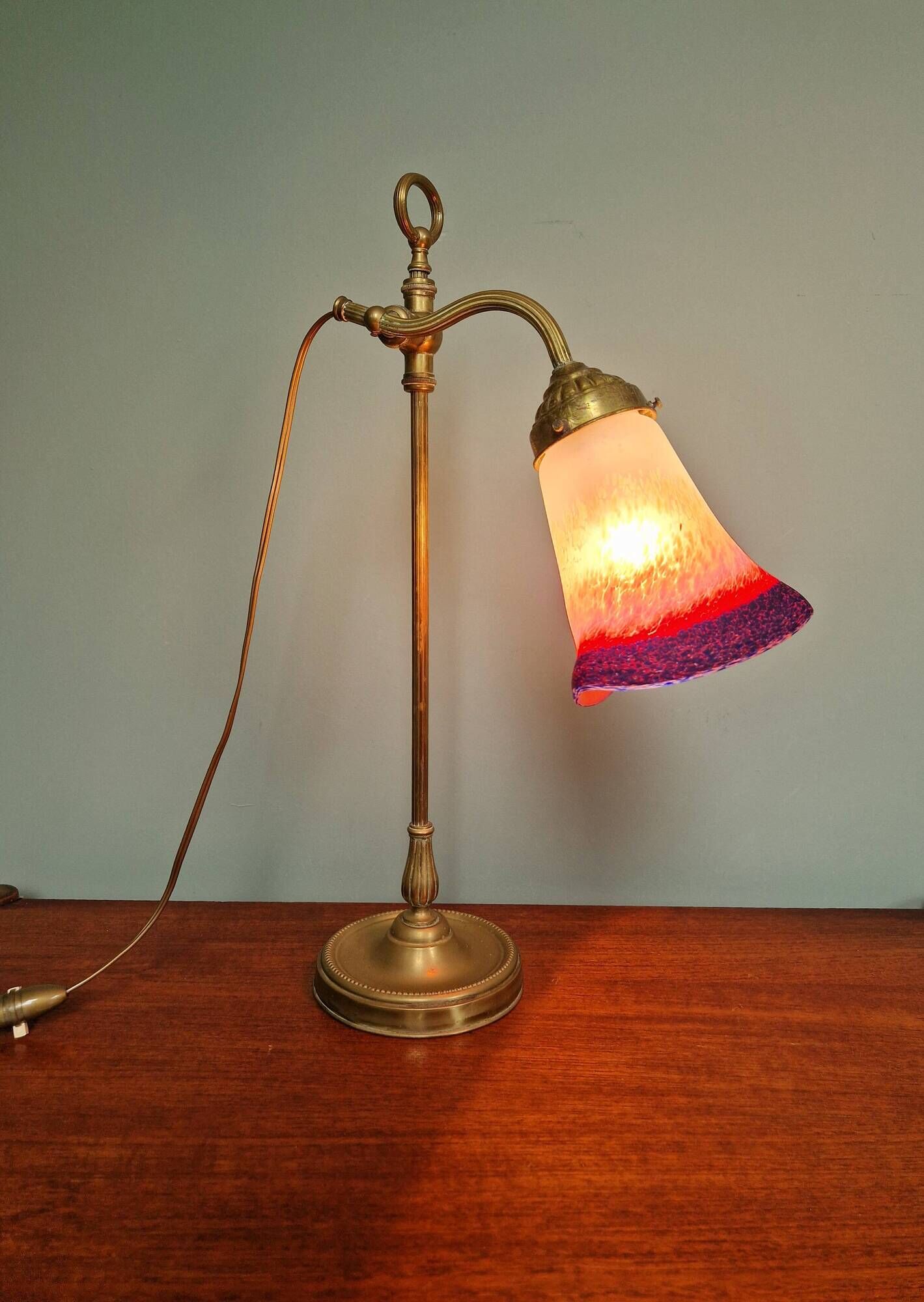 Art Deco desk lamp in brass and satin glass, 1920s-30s