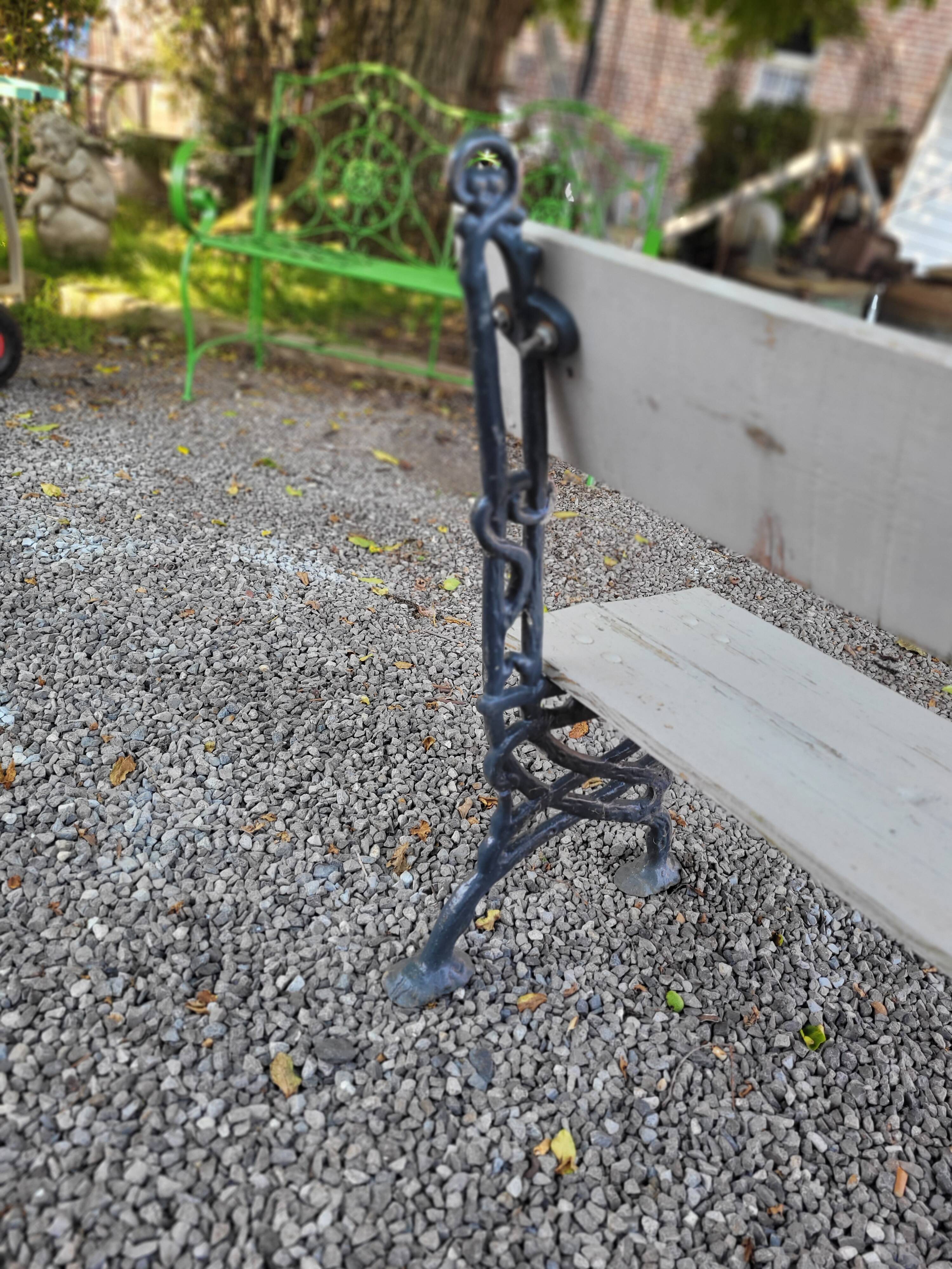 Old cast iron garden bench 114cms long