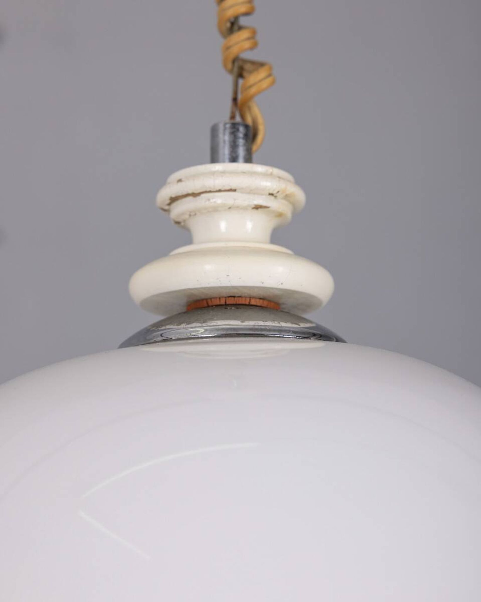 VINTAGE 1970S CHANDELIER IN WHITE AND YELLOW GLASS, ITALIAN DESIGN