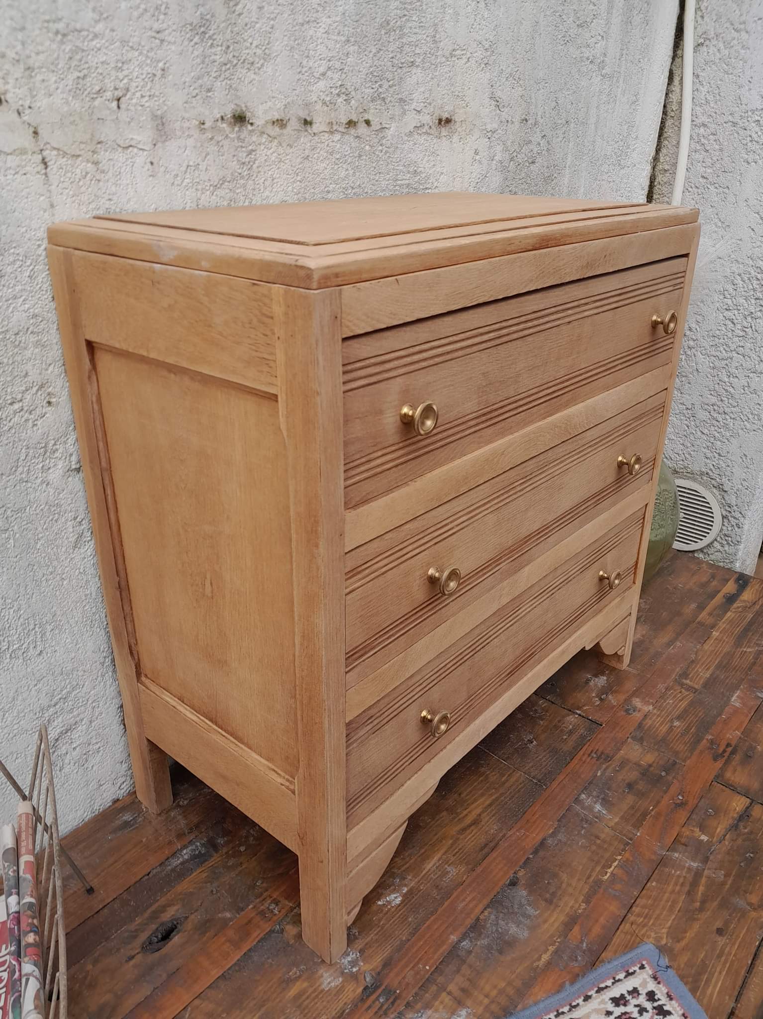 Art Deco chest of drawers