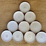 10 enamelled terracotta plates, 22 cm