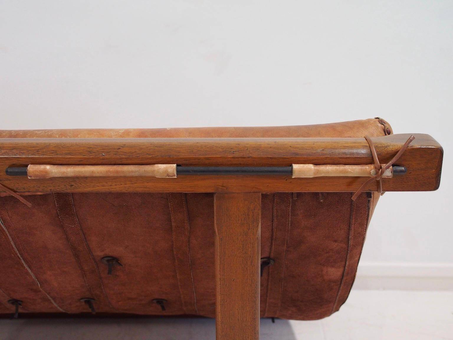 20th-century leather and Brazilian hardwood sofa, Brown
