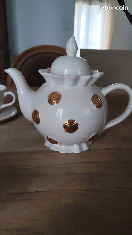 Tea Service WHAT'S VINCENT – White Porcelain & Gold Dots – 12 pieces