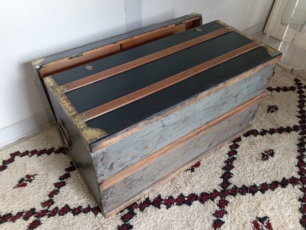 Late 19th century marine trunk