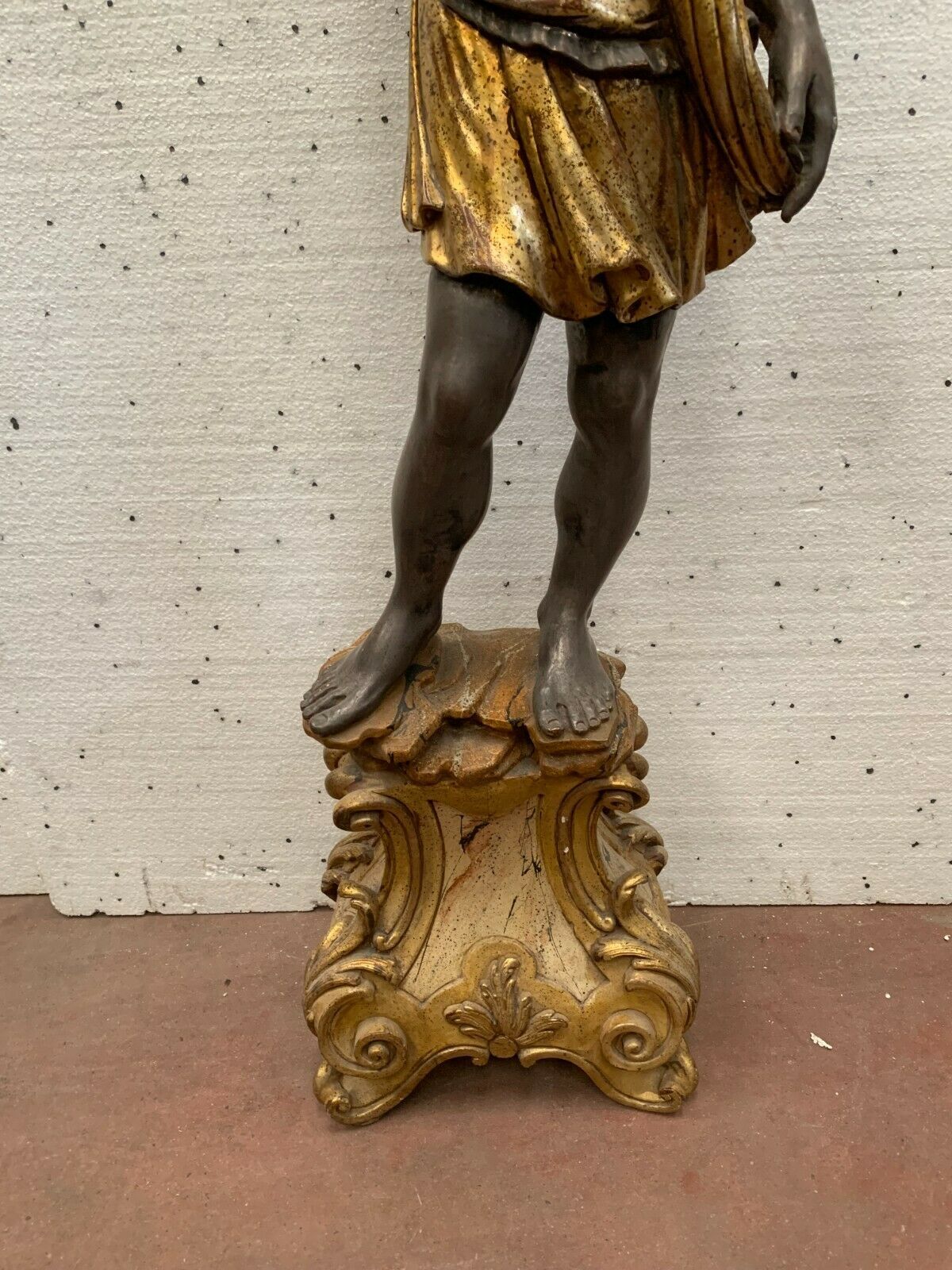 Torchère decoration of a nubian in wood and gilded stucco XX century