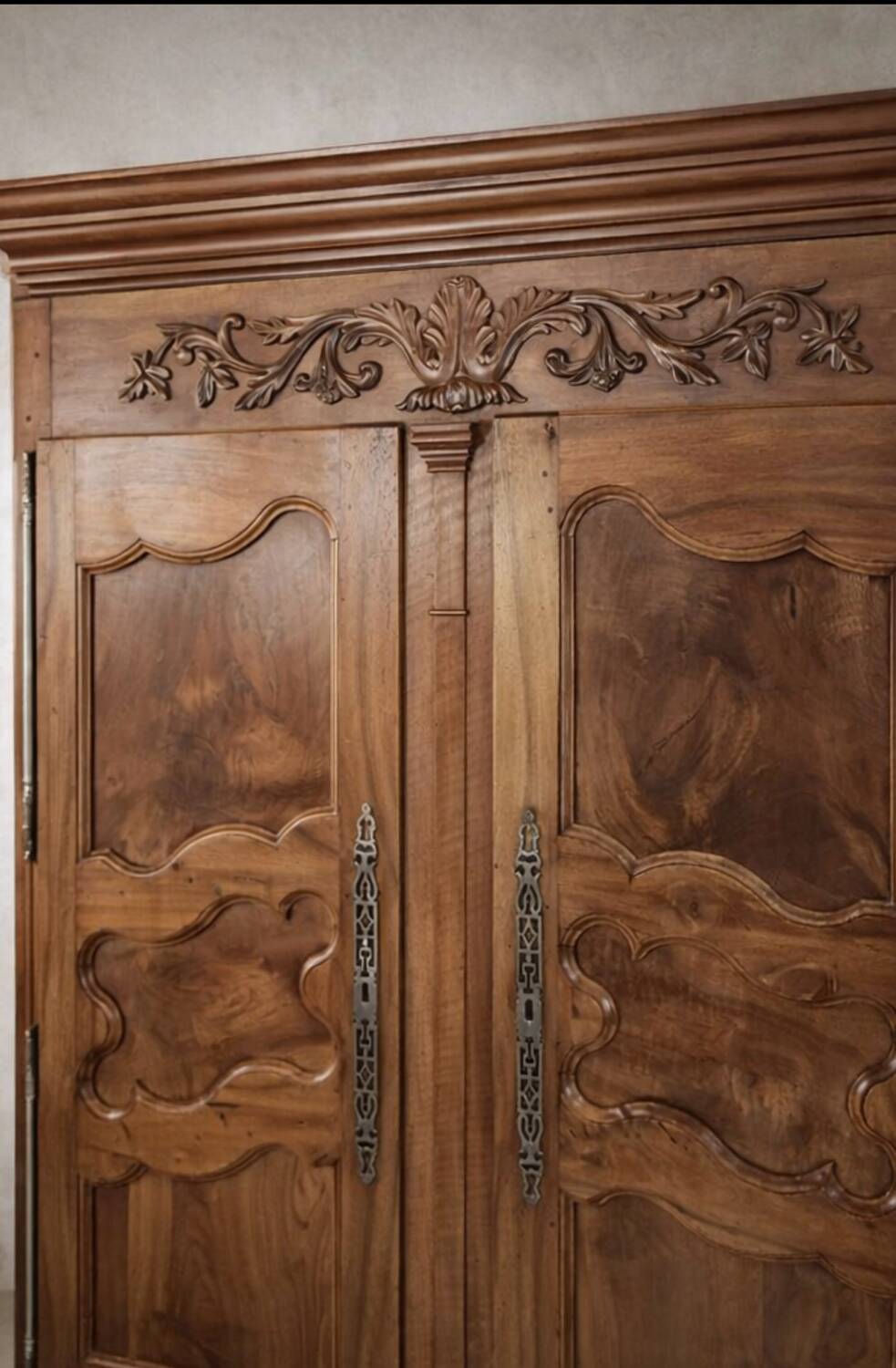 Large carved antique wardrobe – solid wood – country style / farmhouse