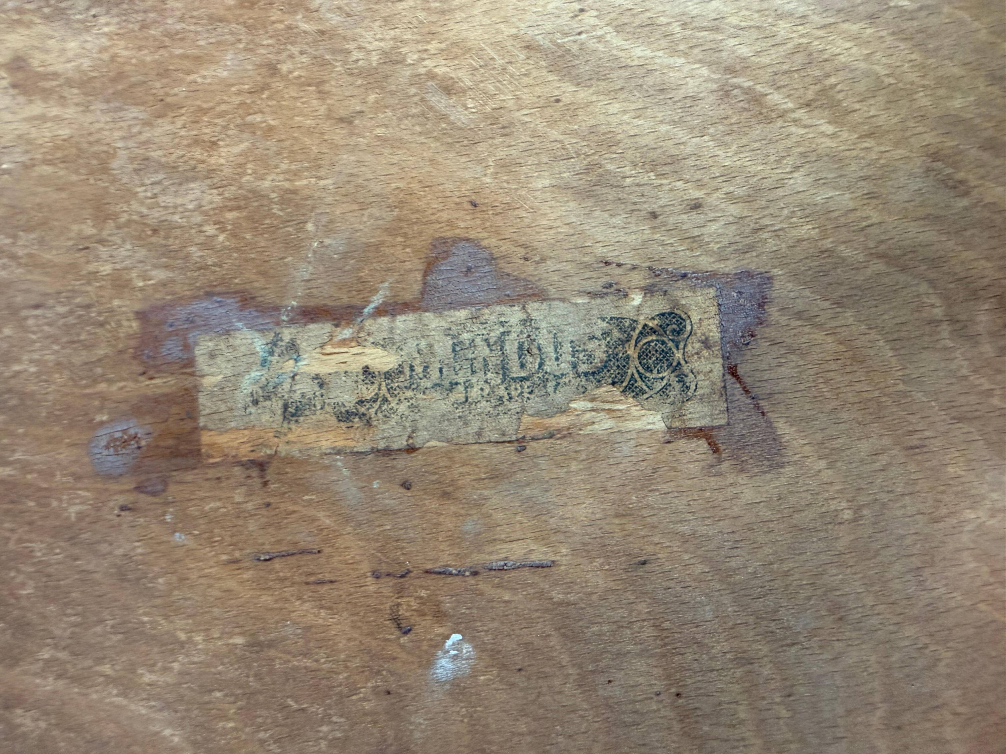 Table d'appoint ancienne de Thonet-Mundus