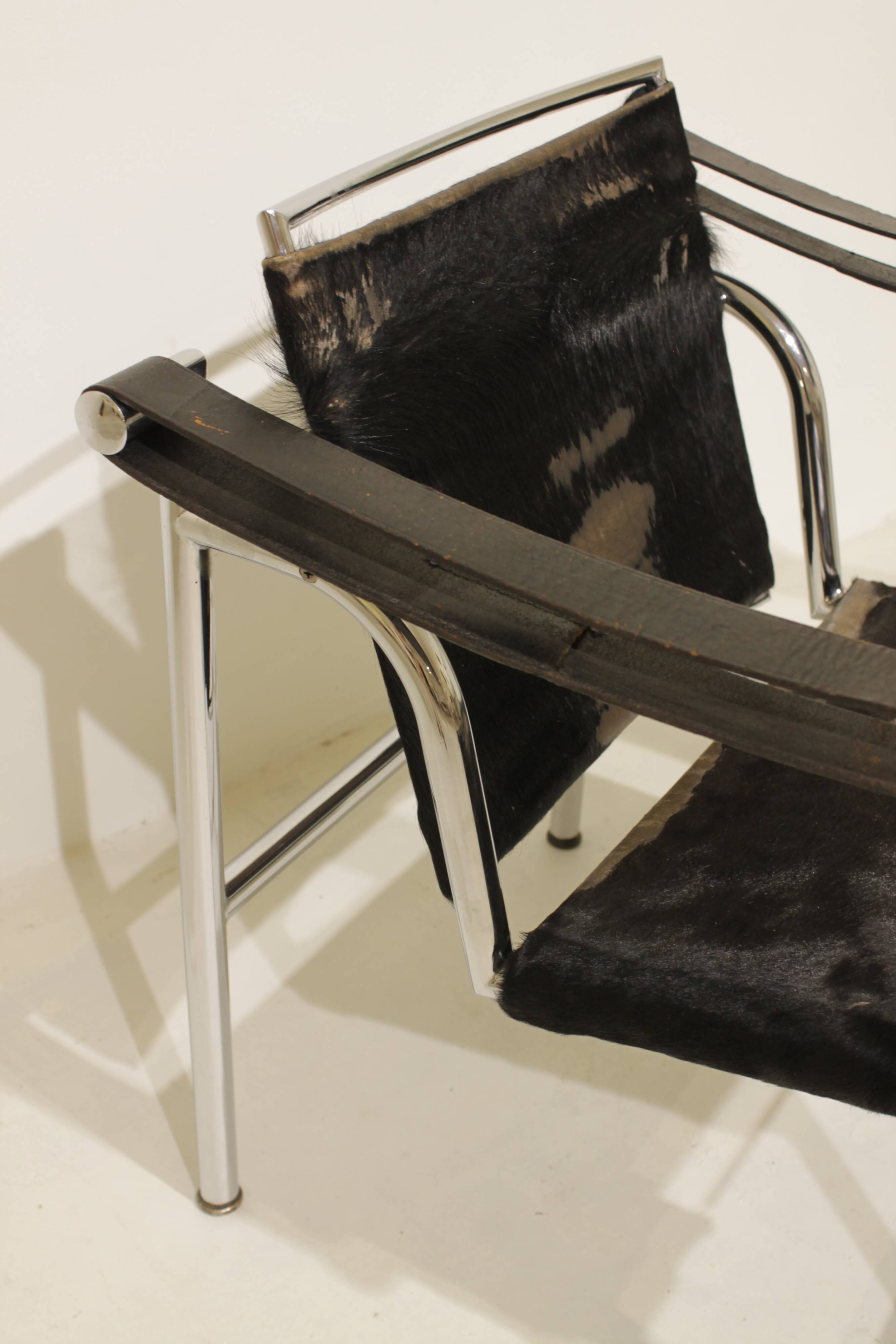 LC1 armchair with reclining backrest, model B301 by Le Corbusier - no. 412