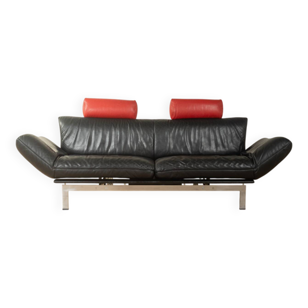 de Sede   Canapé Reto Frigg DS 140, années 1980, cuir noir et chrome, appuie-têtes réglables — Beyit