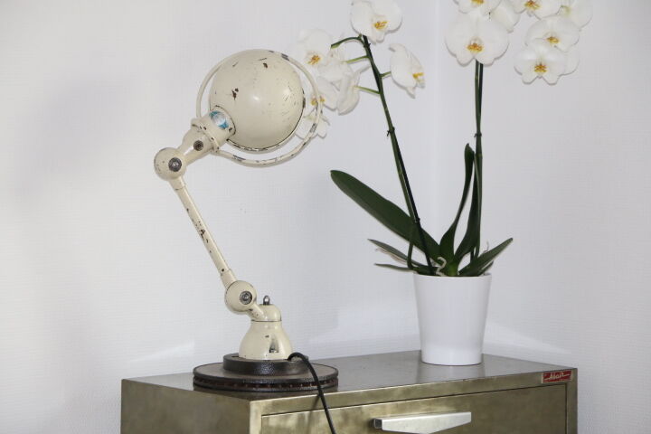 Jielde 1 white arm lamp