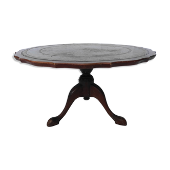 Fedeoned round bass table