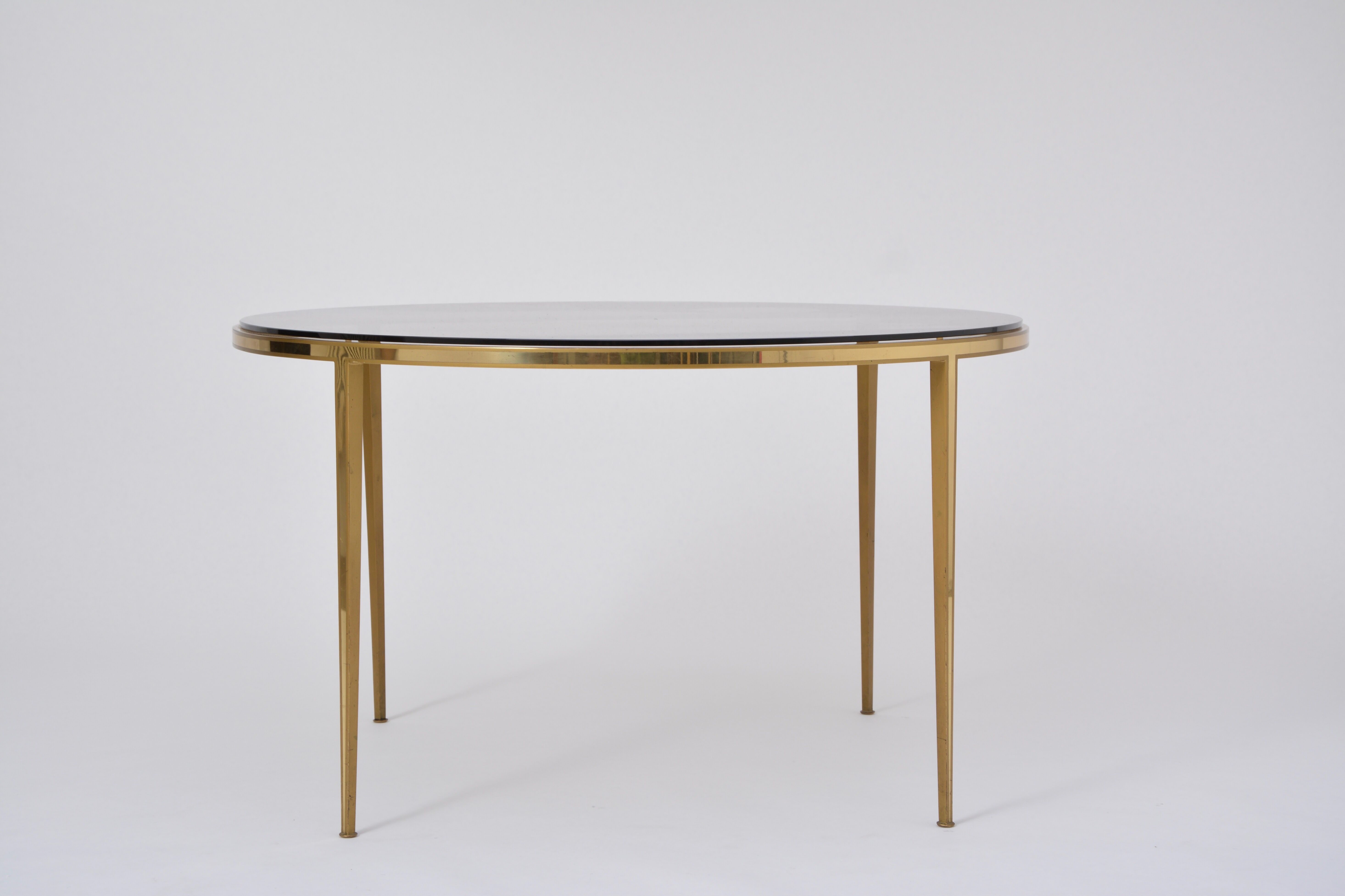 Golden circular Mid-Century Modern Brass coffee table by Vereinigte Werkstätten