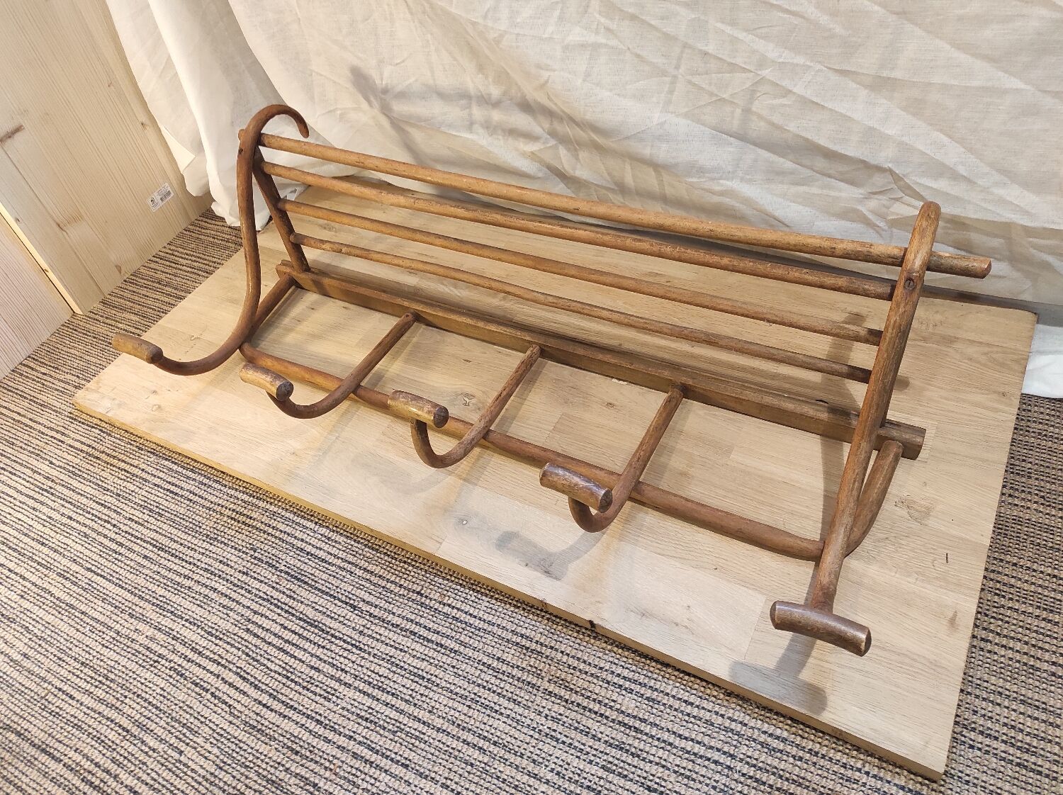Wall coat rack 1900