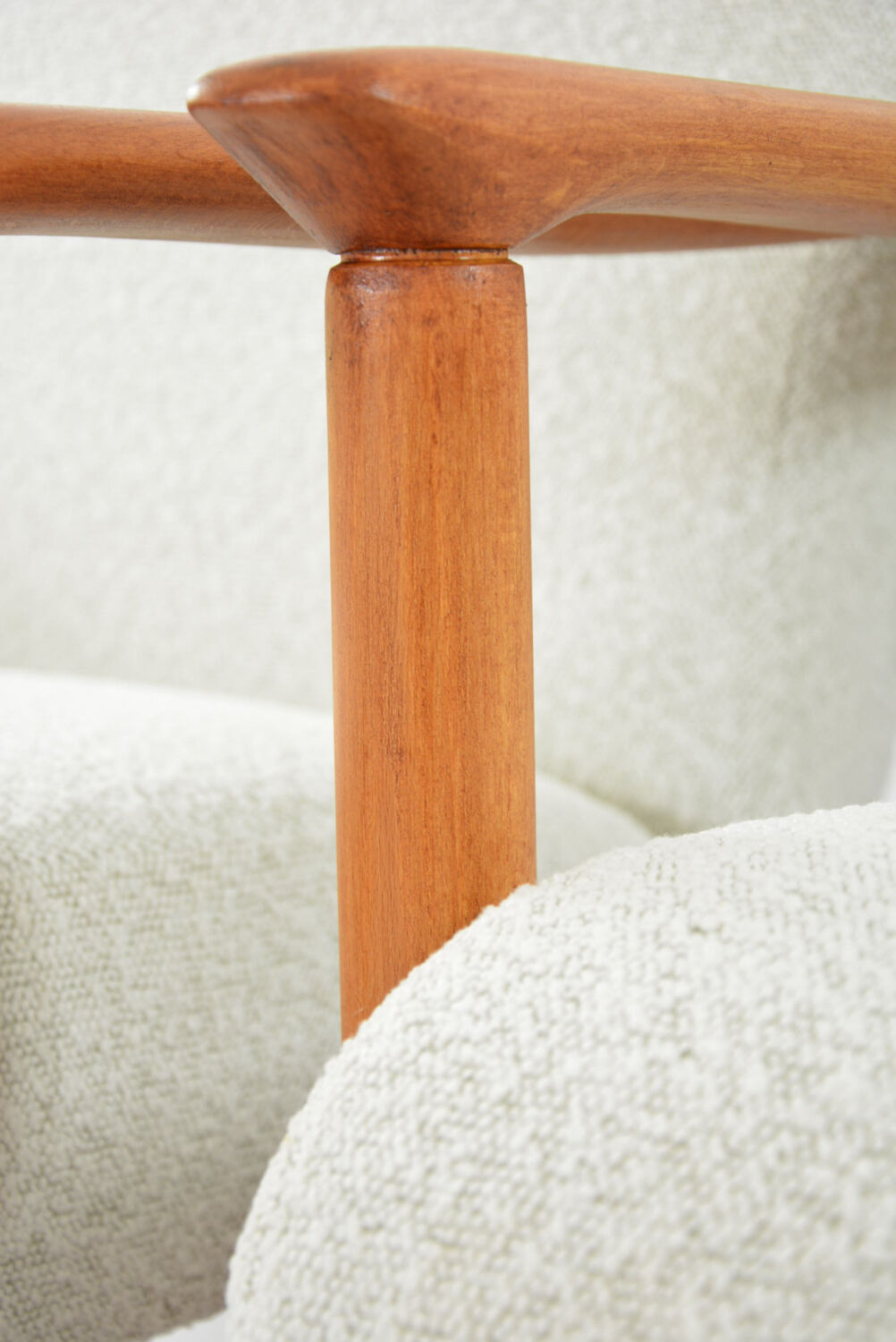 Armchair year 70 loop renovated