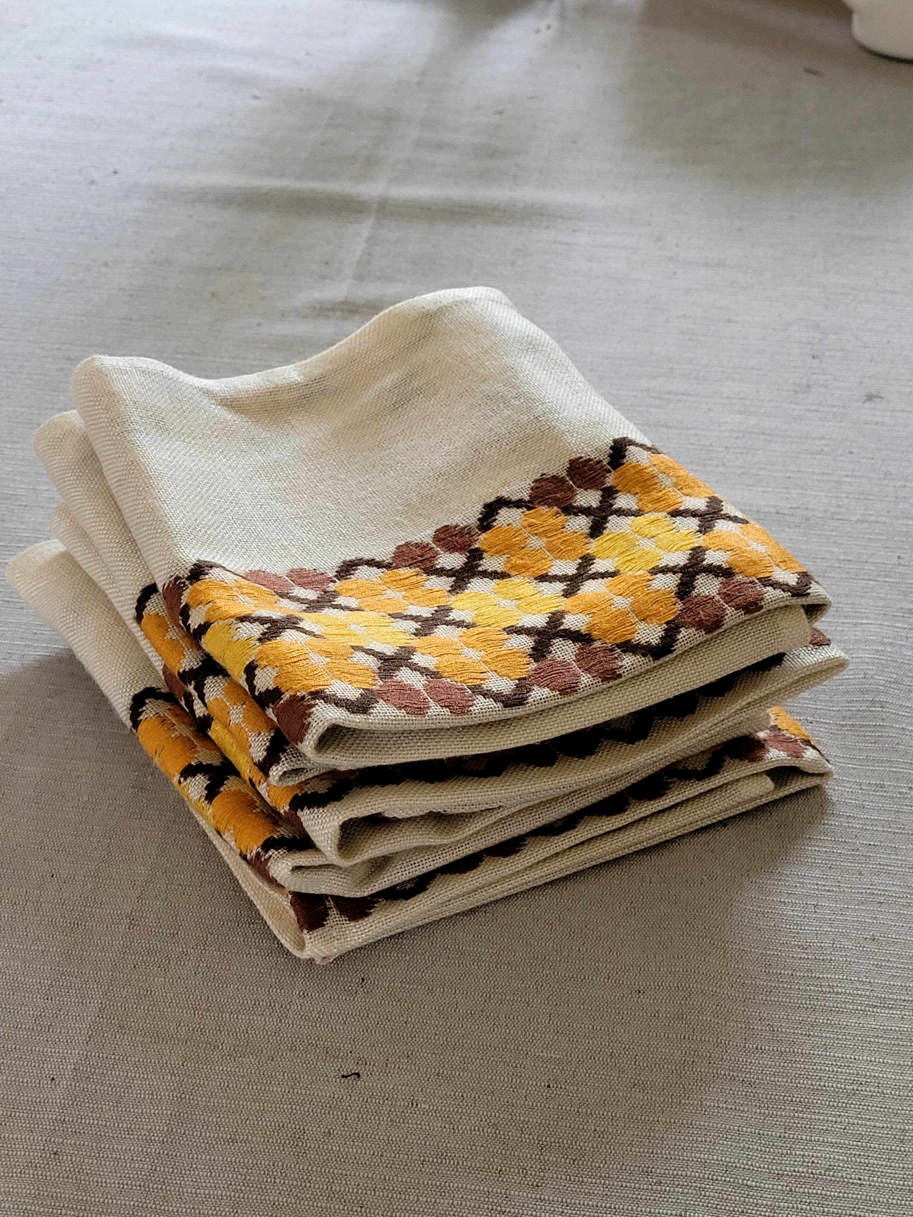5 napkins - vintage