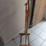Wearing patinated varnished easel