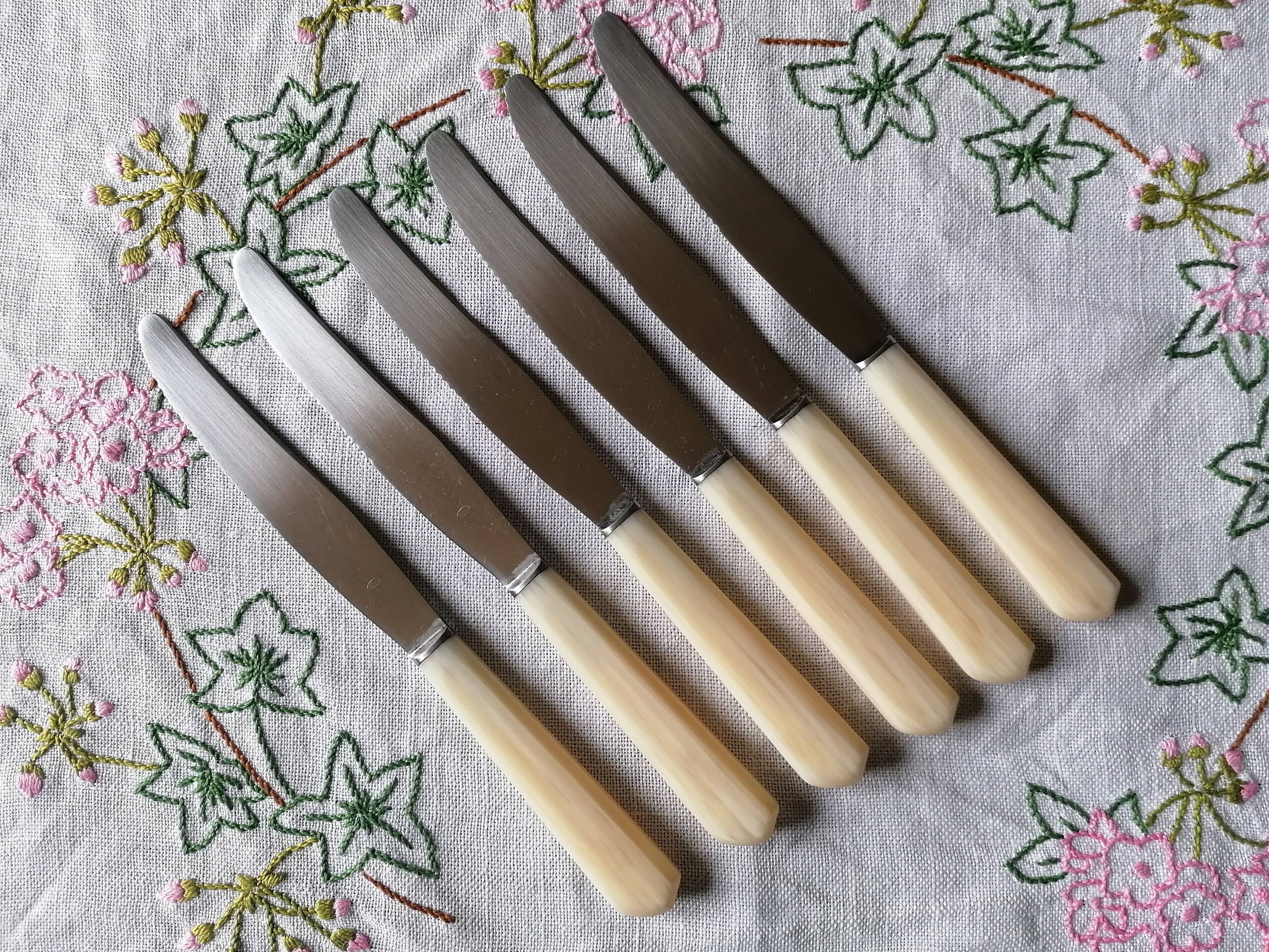 6 bakelite knives stainless steel blades