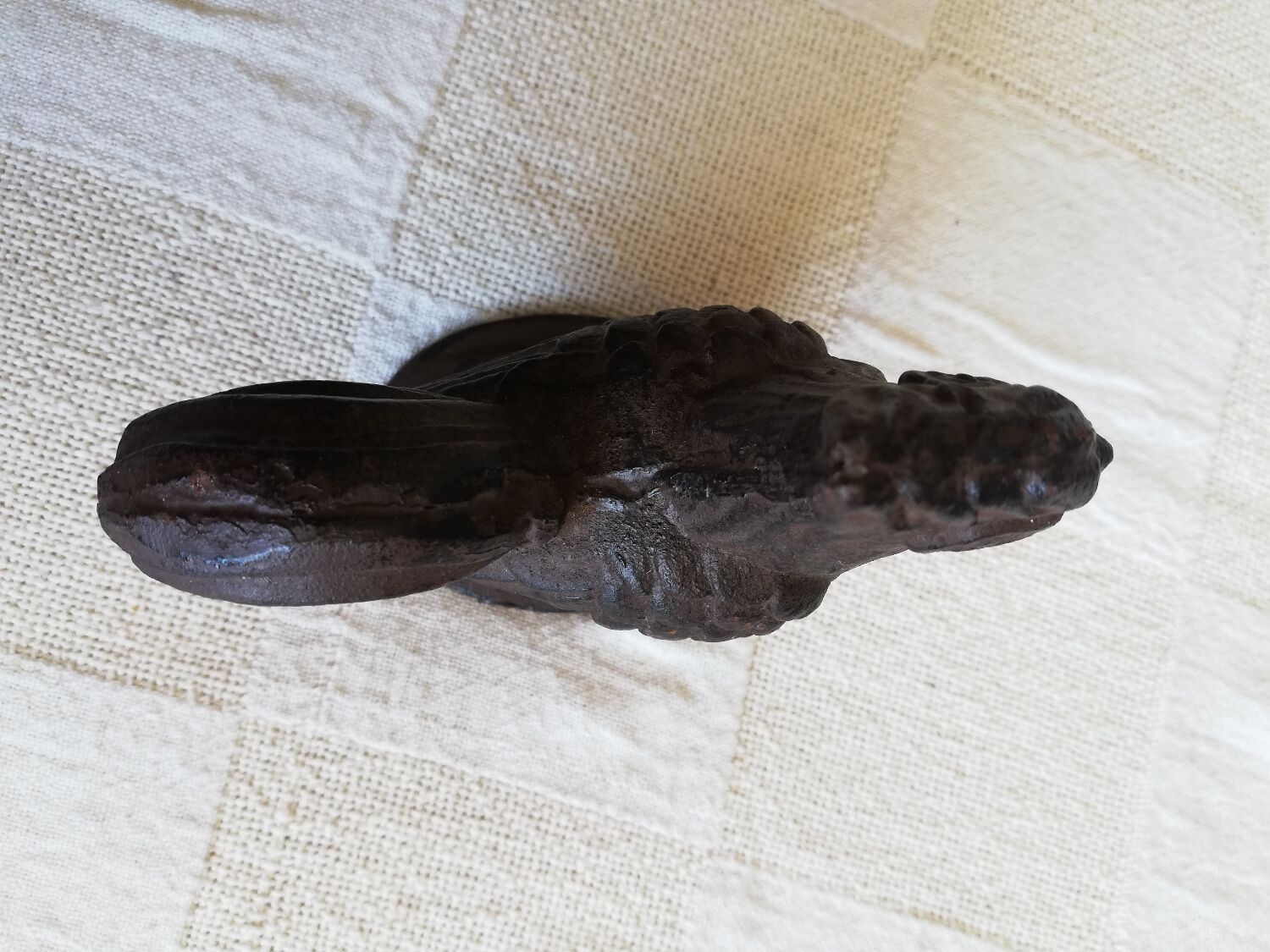 Decorative cast iron rooster bookend