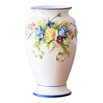 Vase ancien en barbotine fleurs