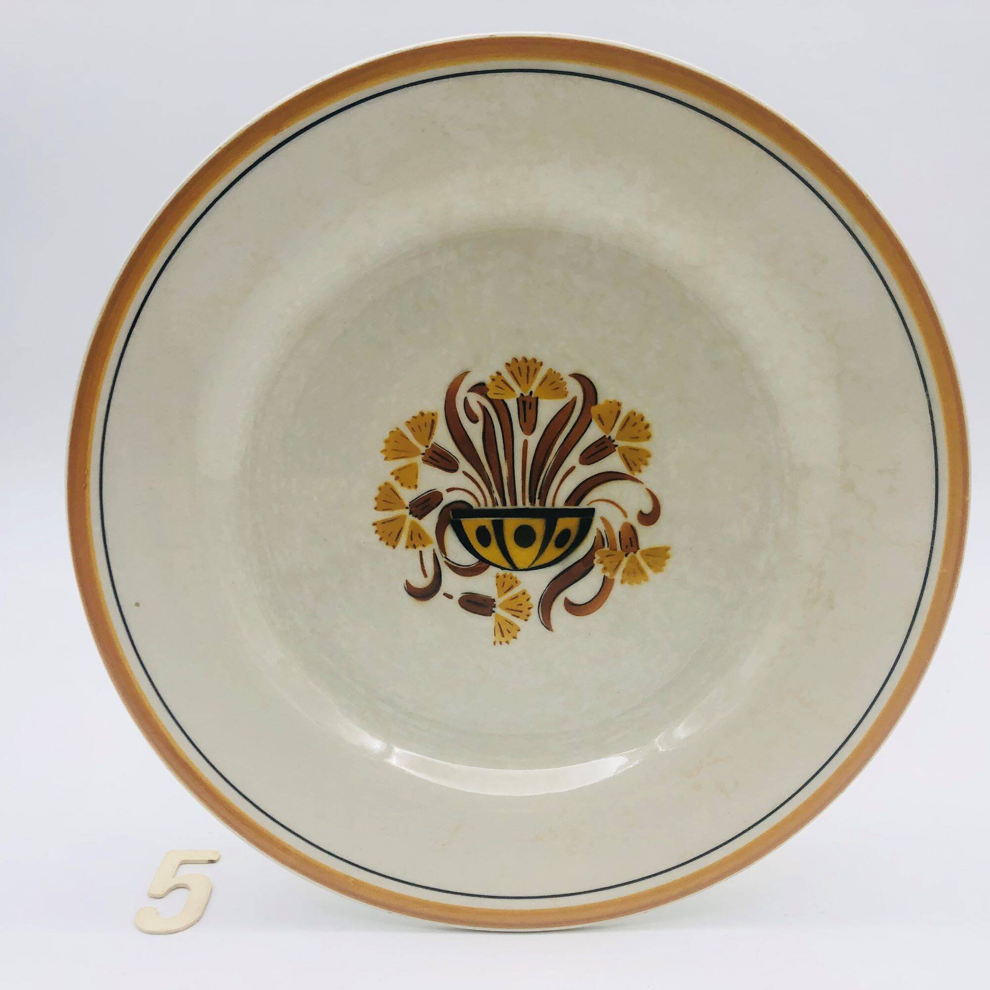 6 Dinner Plates, Creil and Montereau – Carnation model.
