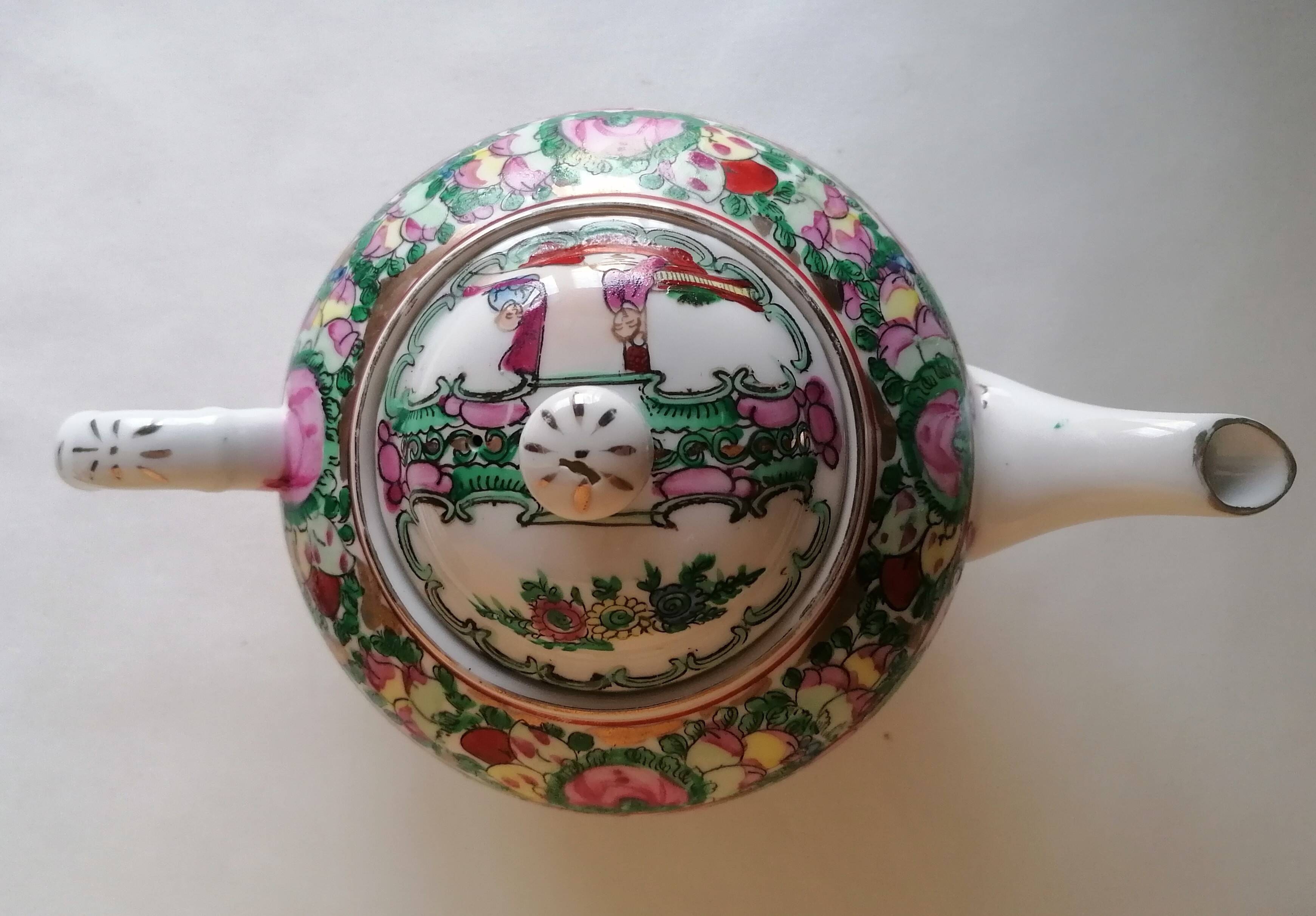 Canton porcelain tea service with 6 cups and teapot.