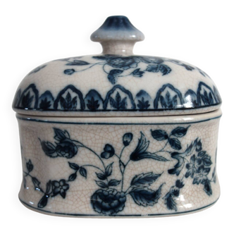 Old porcelain candy box with cracked effect