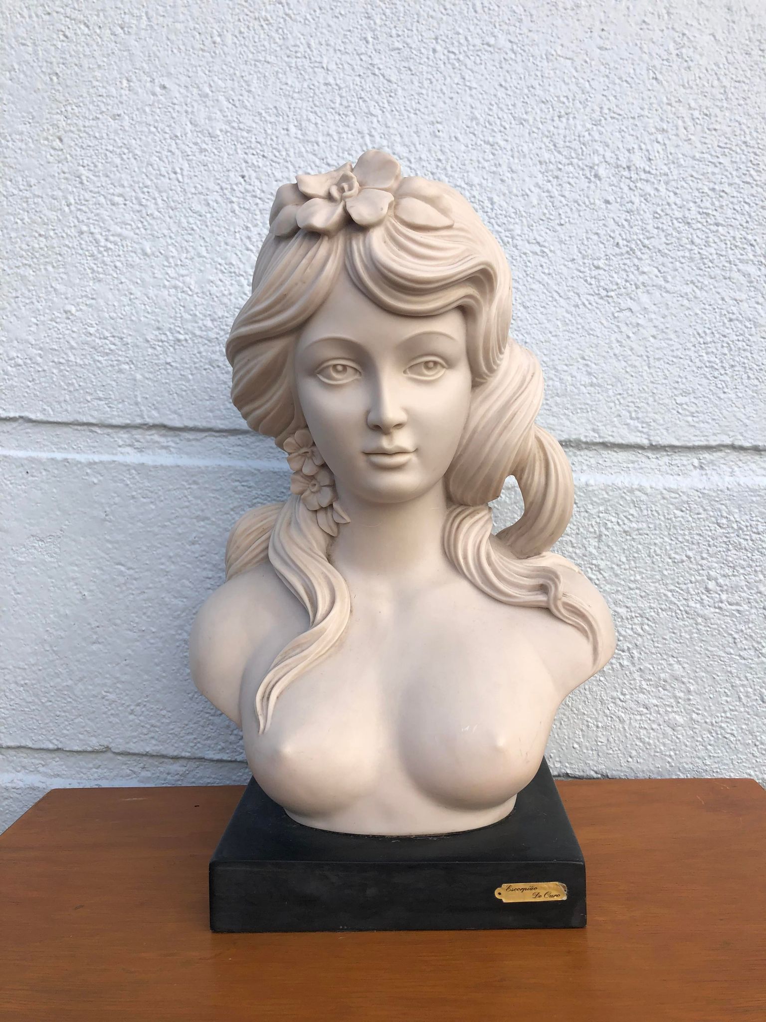 Vintage woman bust, resin bust, Escorpiao do ouro, topless woman, resin statue, pedestal