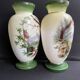 Paire de grands vases en opaline décorés main avec marques au talon – Napoléon III