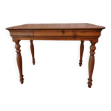 Pretty English-style wooden desk