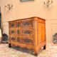 CURVED COMMODE IN WALNUT, PROVINCIAL WORK FROM THE LOUIS XV XVIII PERIOD