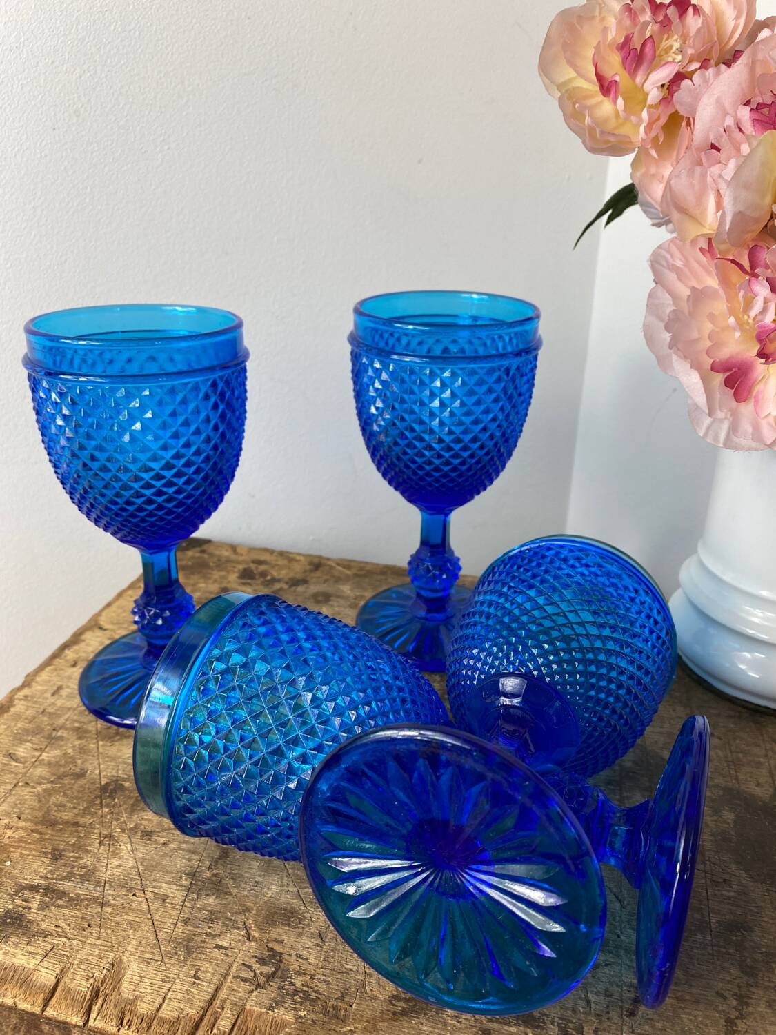 Casa Lopez Diamond-Tipped Wine Glasses