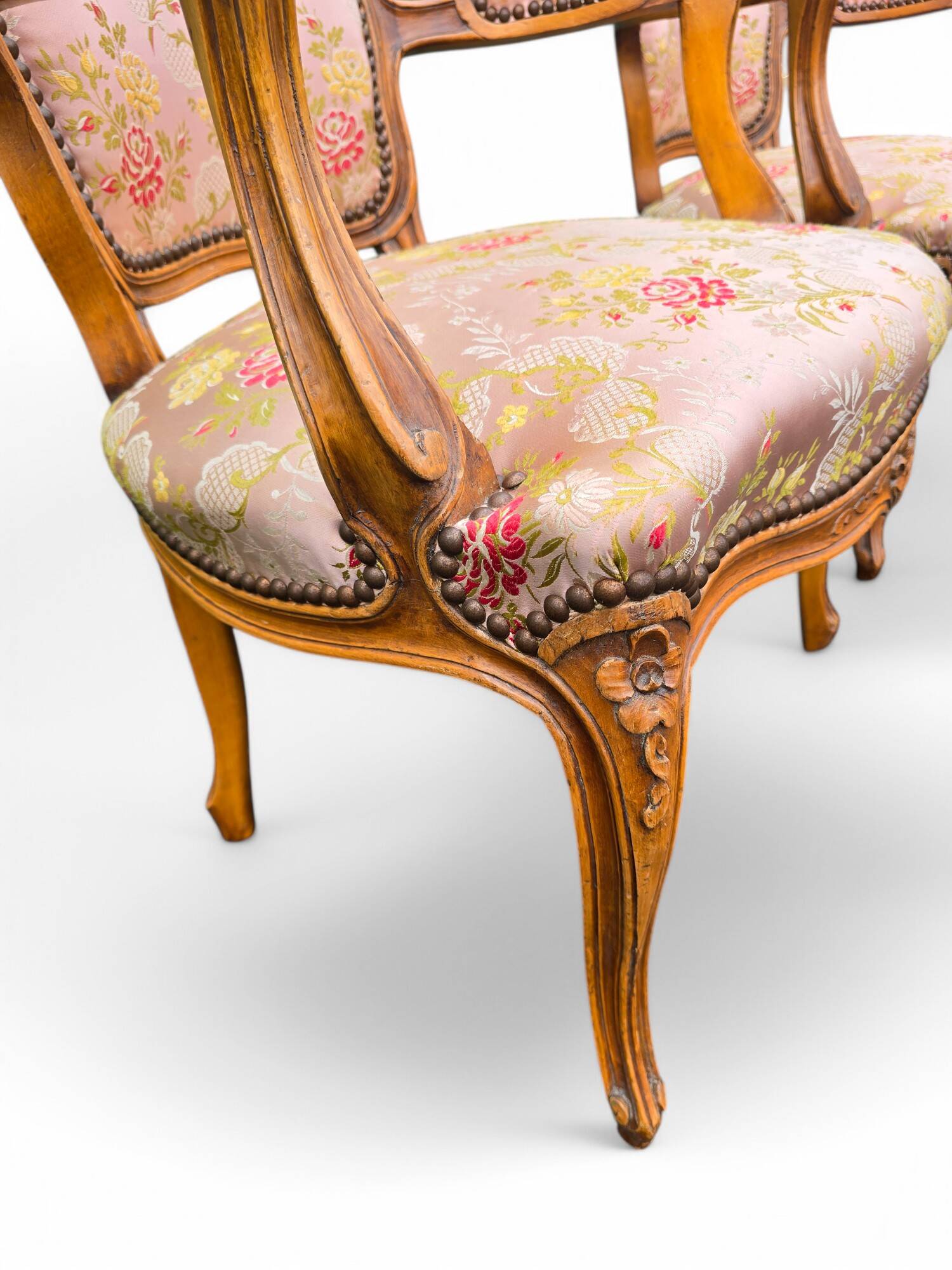 Pair of Louis XV cabriolet armchairs in floral fabric