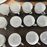 Bernardaud Limoges table service platinum model, 45 pieces