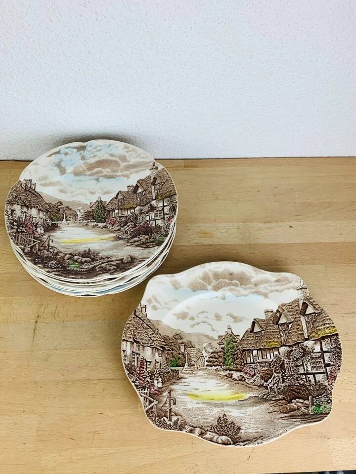 8 plates 1 dish Olde English Countryside Johnson Bros ironstone