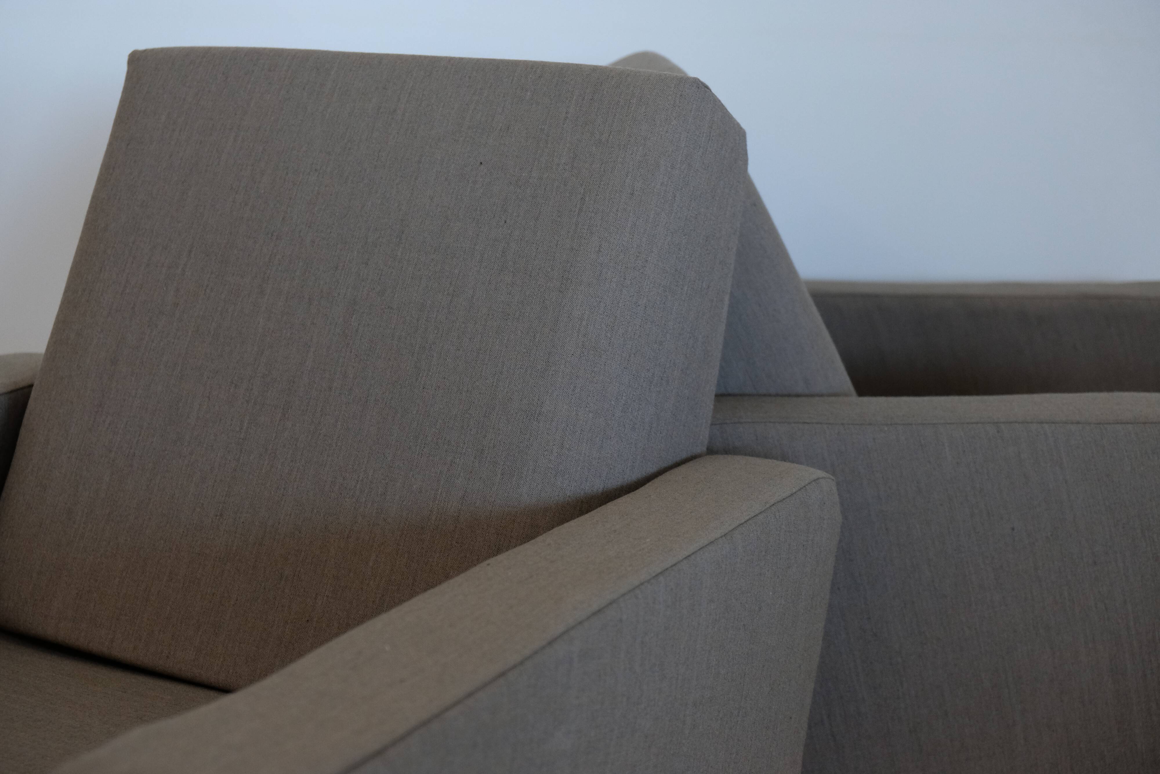 Salon G10 by Pierre Guariche