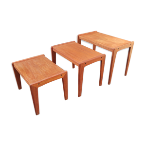 Tables gigognes scandinaves en