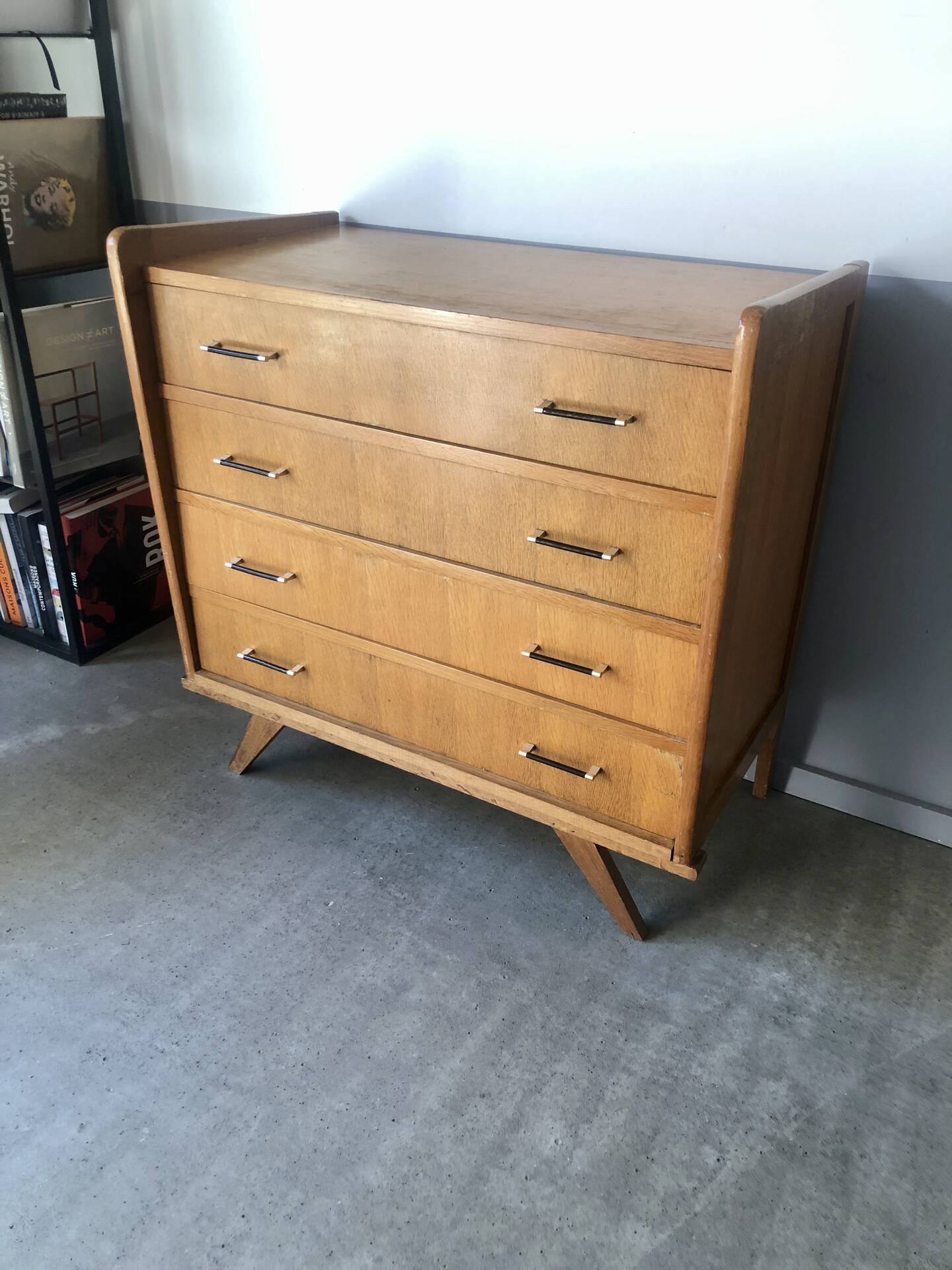 Vintage chest of drawers