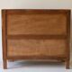 Commode vintage en chêne massif, pieds moustache