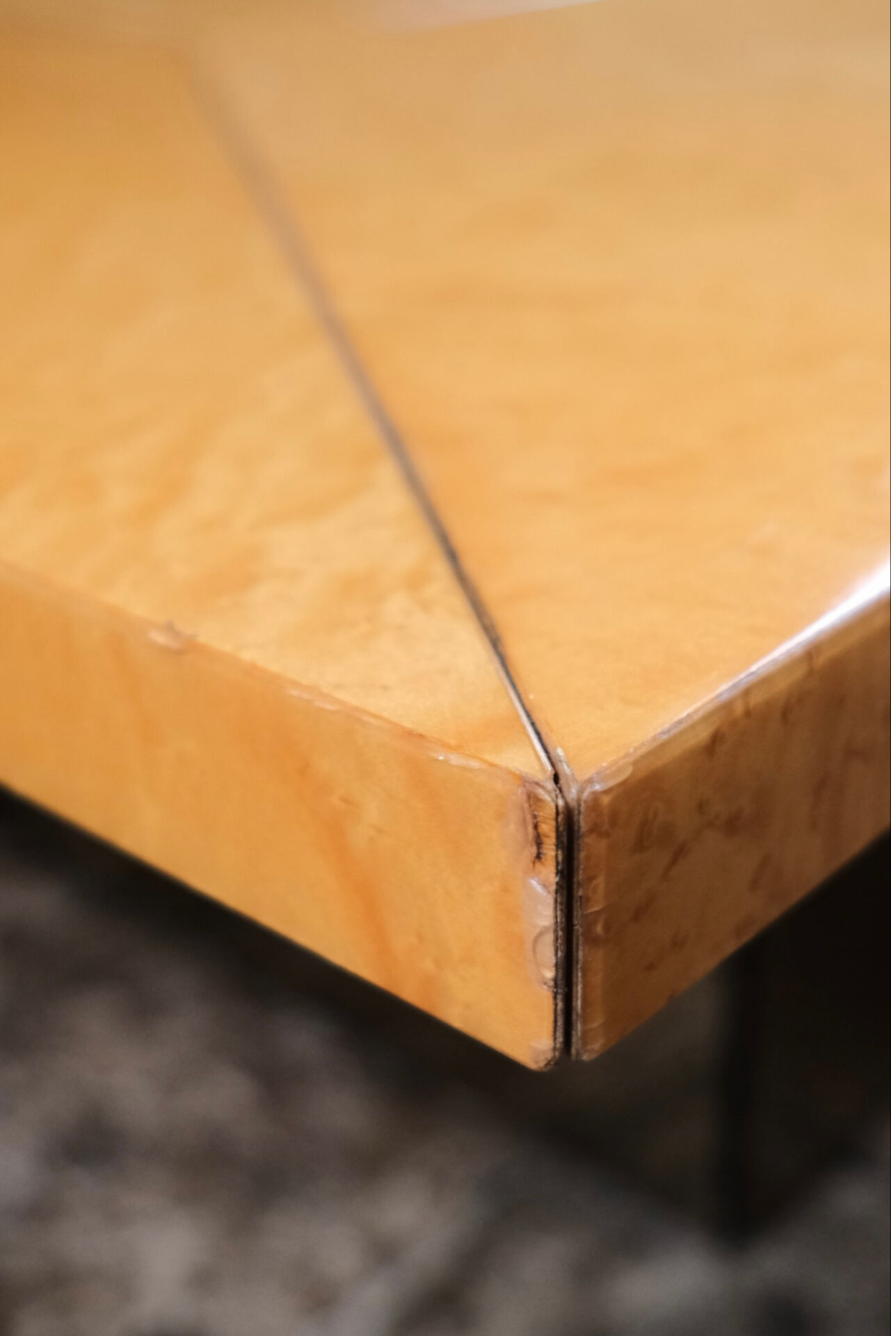 Coffee table bar in ash burl, Paul Michel for Roche Bobois, 1980.