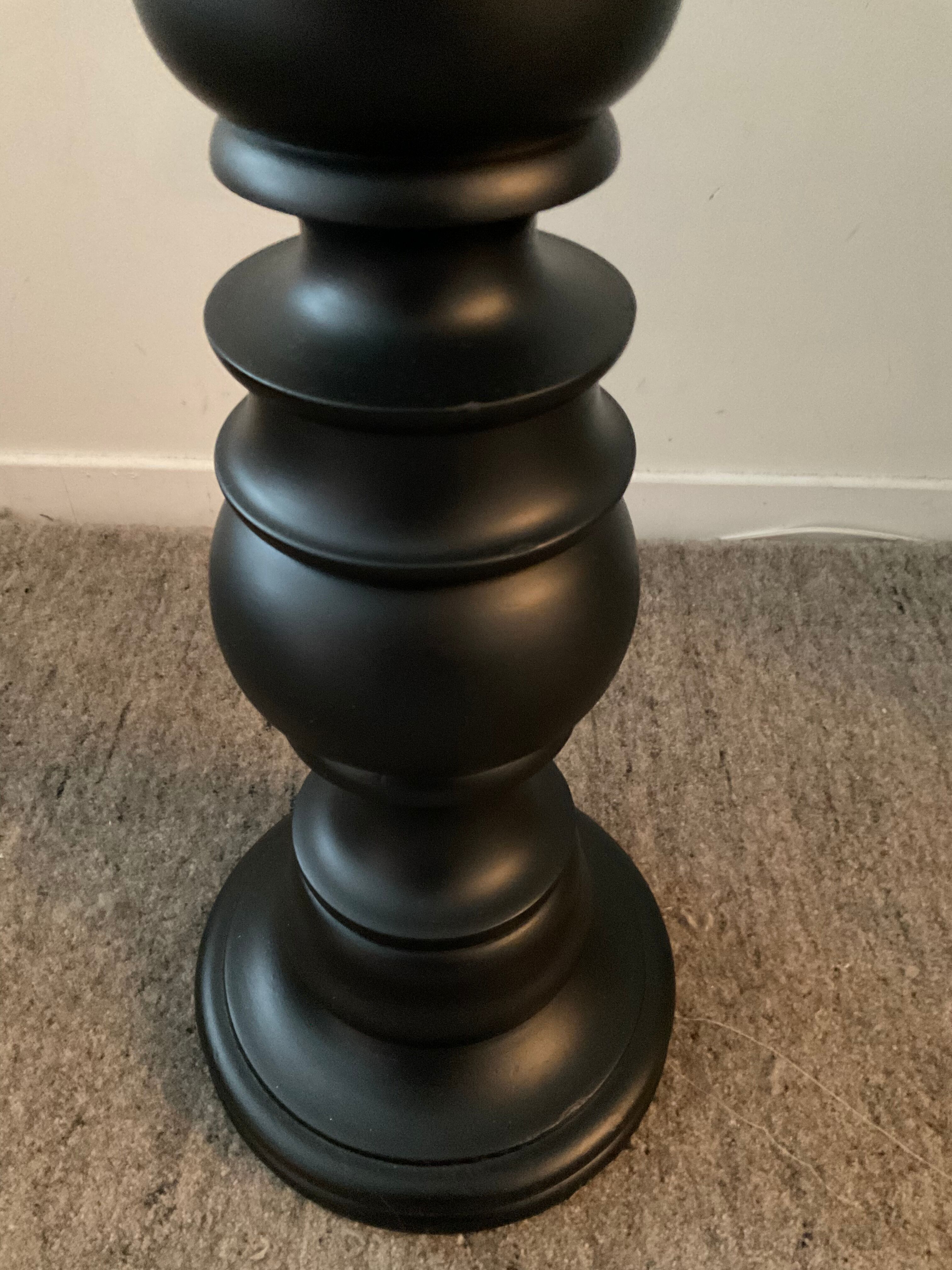 Vintage "Lamppost" in opaline and wood 6 fires