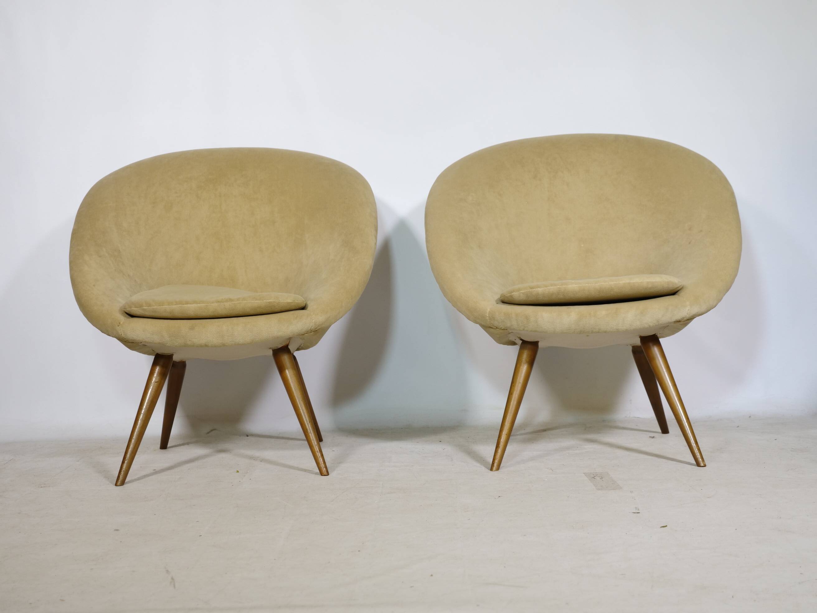 Mid-Century Shell Lounge Chairs in the Style of Jean Royère, Set of 2, 1950