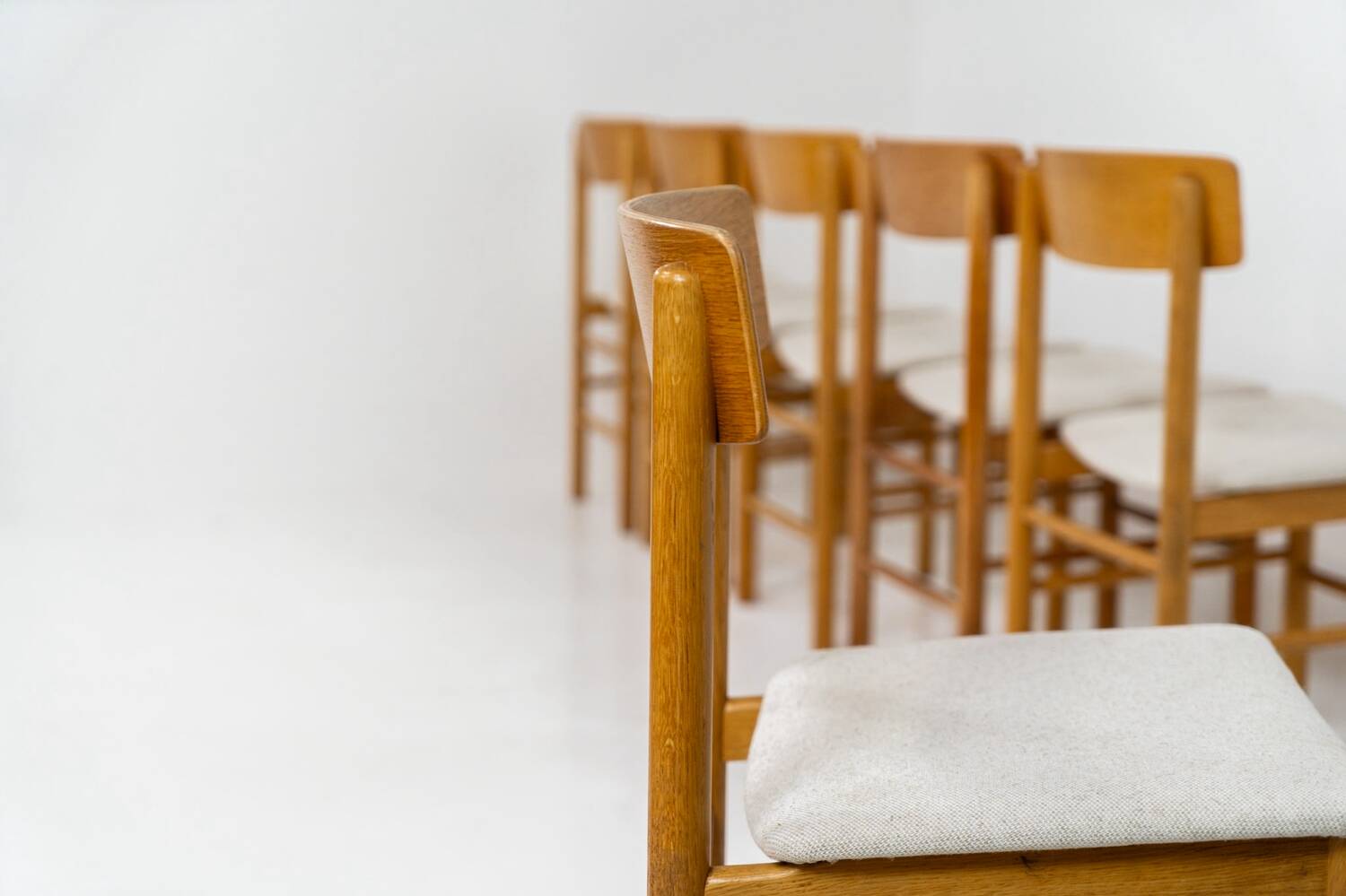 6x Farstrup Model 250 chairs