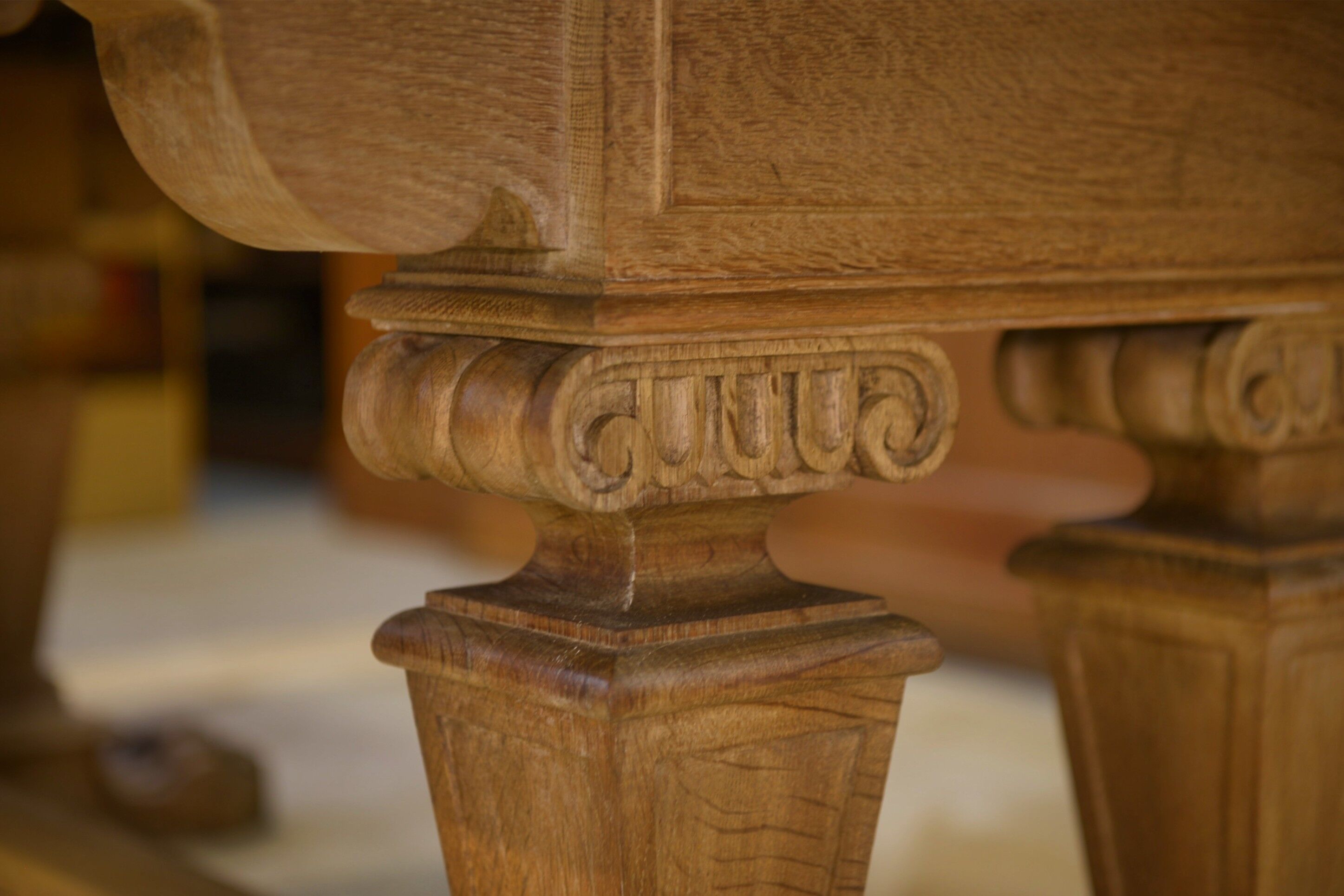 Large sculptural oak table from the 1950s.