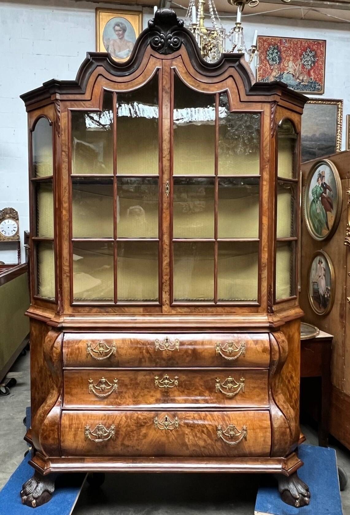 Antique Dutch display cabinet in Baroque style. 18th century.